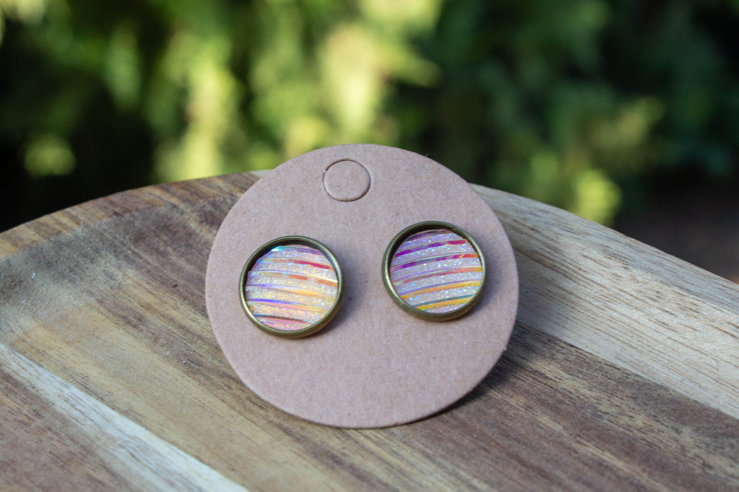 cabochon, kaboson, kézműves, fülbevaló, rosegold, ezüst színű, vásárolj hazait, kézzel készült, kaboson fülbevaló, Mónika Lilla Kincsestára, pötty fülbevaló