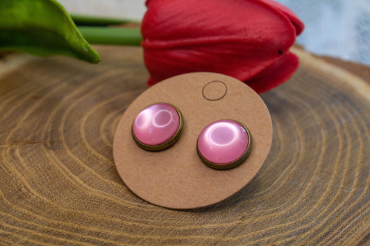 Beszúrós cabochon nemesacél fülbevaló, választható rosegold, arany színű, ezüst színű és bronz színű alapban, rószaszín műgyantával