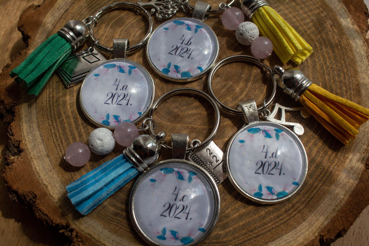 ballagás, 2024, kulcstartó, tanár ajándék, ajándékötlet, tanár, tanárnak, kézműves, 4.a