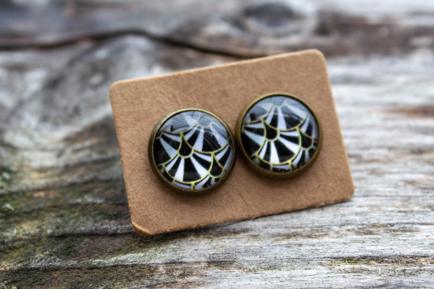 cabochon, kaboson, kaboshon, caboson, fülbevaló, minta, ajándékötlet, ajándék, bedugós fülbevaló, meglepetésötlet, meglepetés, ötlet, kézműves, kézzel készült